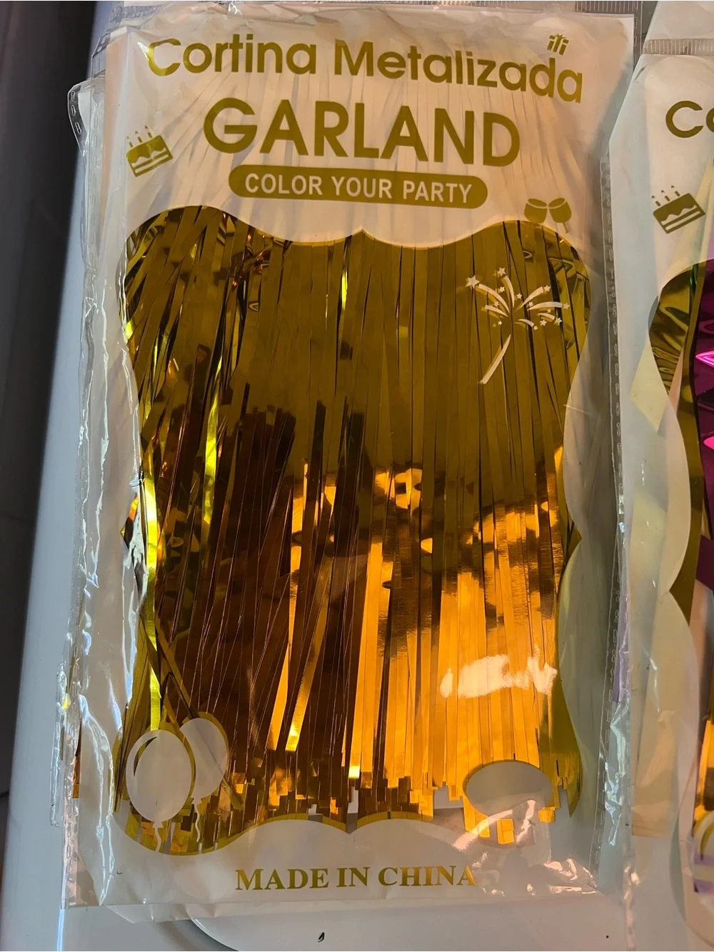 N/A metallic garlands
